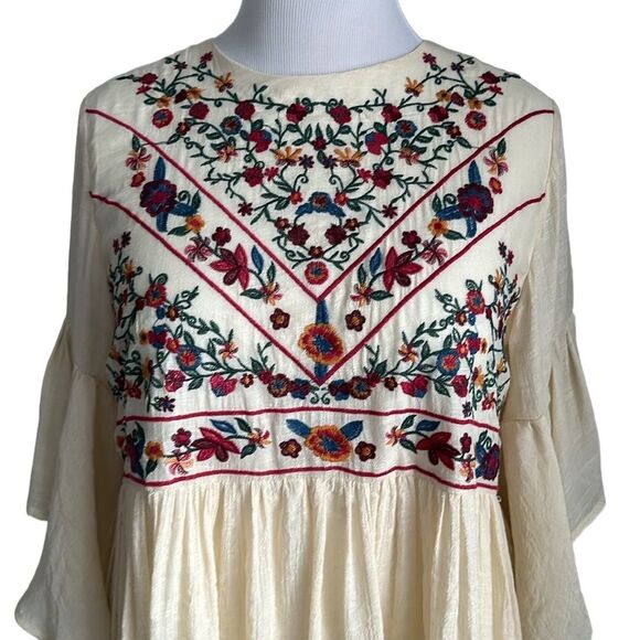Umgee Boho Bliss Embroidered Bell Sleeve Keyhole Back Beige Dress Size L - Picture 4 of 13